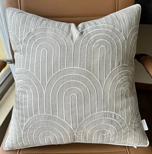 VAGMINE Hand Embroidered Daisy Accent Pillow Cover - 18x18 Inches - 100% Linen Decor - Boho Floral Couch Cushion
