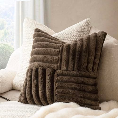 Foindtower Brown 18x18 Inch Faux Fur Cushion Cover Soft Velvet Living Room Decor